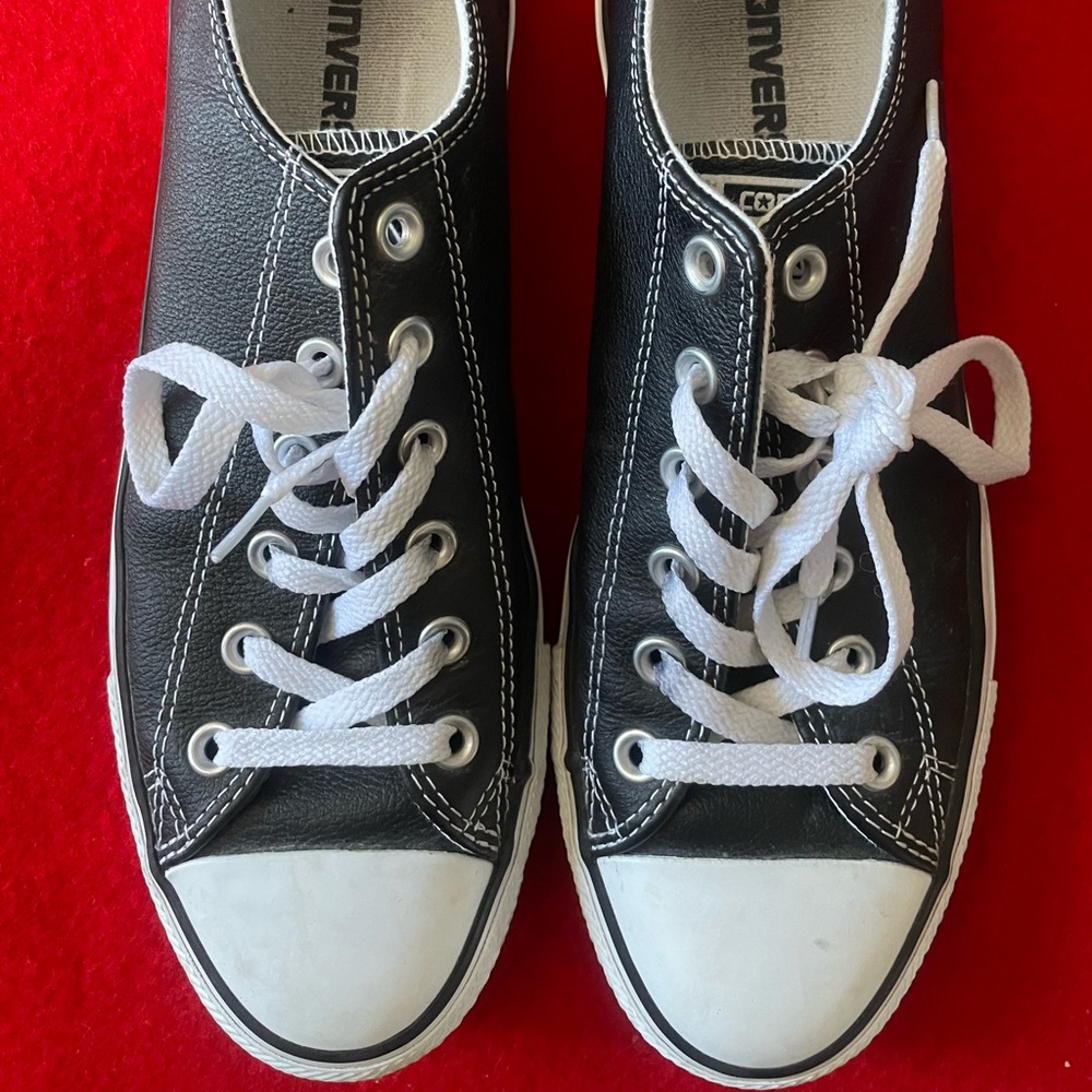 COPY - 🖤 Leather Chuck Taylor Converse 🖤